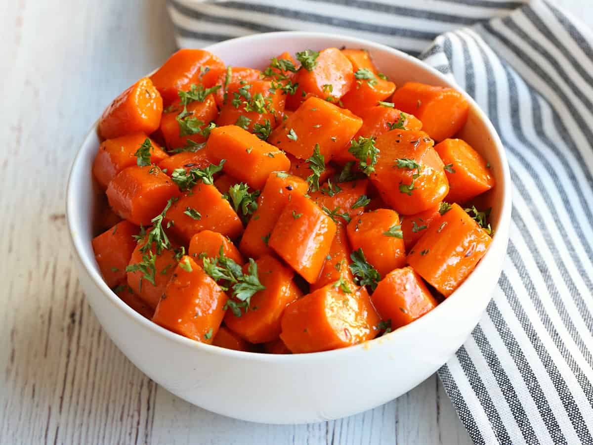 Minute Honey Glazed Carrots: One Pan, Irresistible Flavor